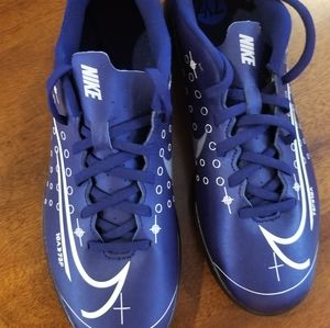 NWOT Nike Indoor Soccer Shoes